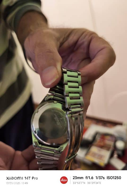 Vintage Seiko 5 Automatic watch 2