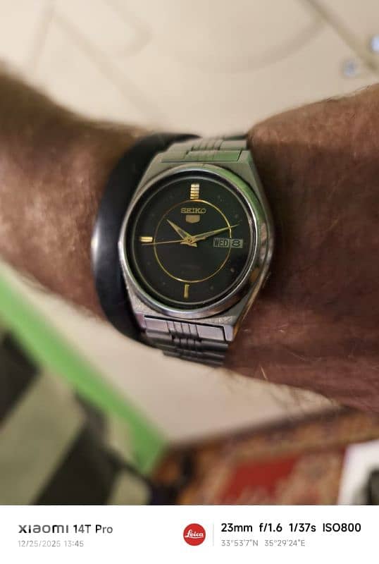 Vintage Seiko 5 watch Automatic 2