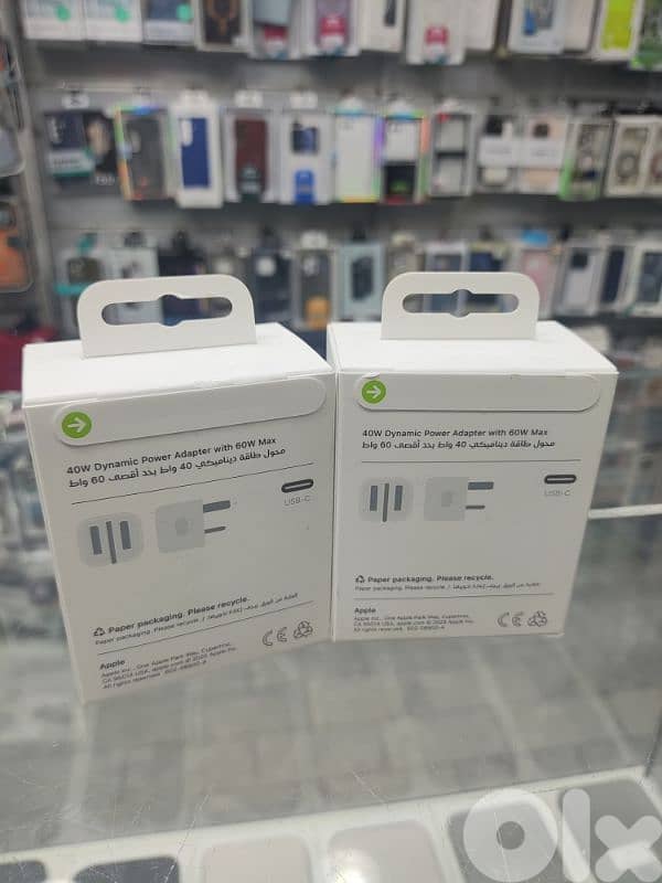 Apple 40W Dynamic Power Adapter with 60W Max 1