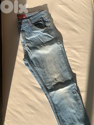 بنطلون ازرق فاتح  33، مستعمل بحالة جيدة