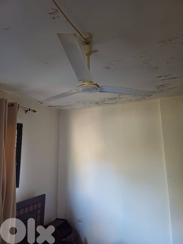 خزانه نوم شبه جديده ومروحه سقف بي ٣ سرعات شبه جديده 2