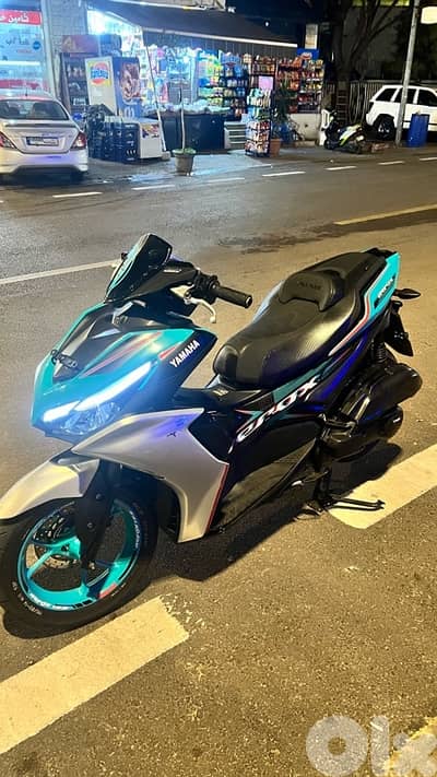 Yamaha aerox 2023