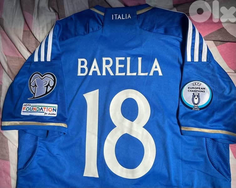 italia 2022 barella adidas kit , winner badge European champions 2020 1