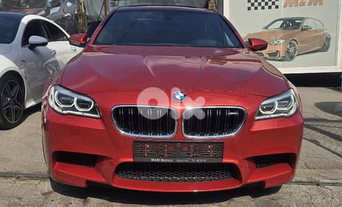 BMW M5 2015 full options  clean carfax