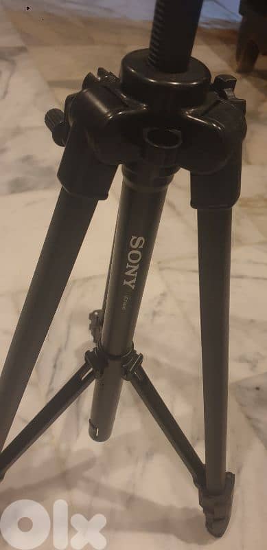 tripod Sony VCT-R640 tripod-camera holder 1