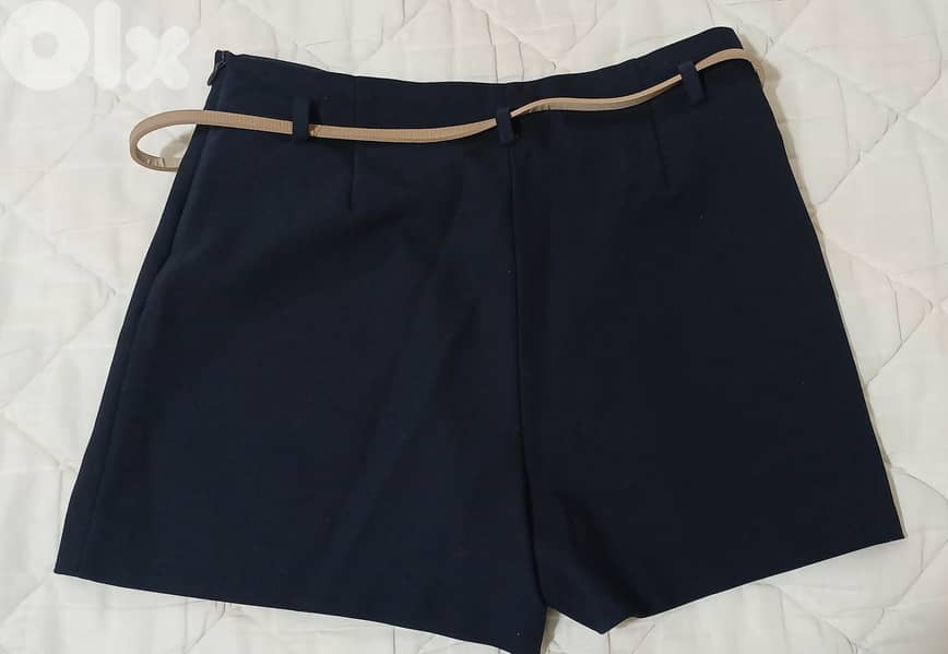 New Woman Navy Short with Belt (Made in Spain) 3
