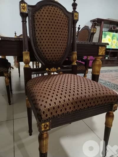 سفرة انتيك ٨ كراسي