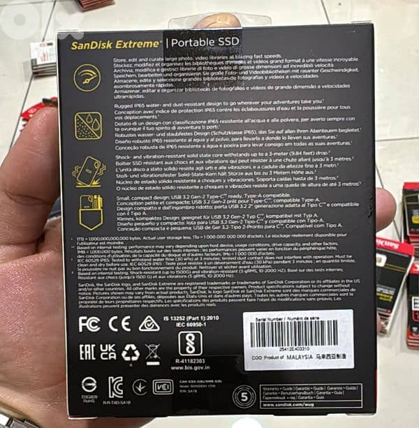 Sandisk extreme portable SSD 1tb up to 1050mb/s 1