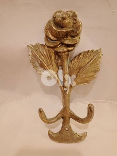 تعليقة نحاس أصفر قديمة