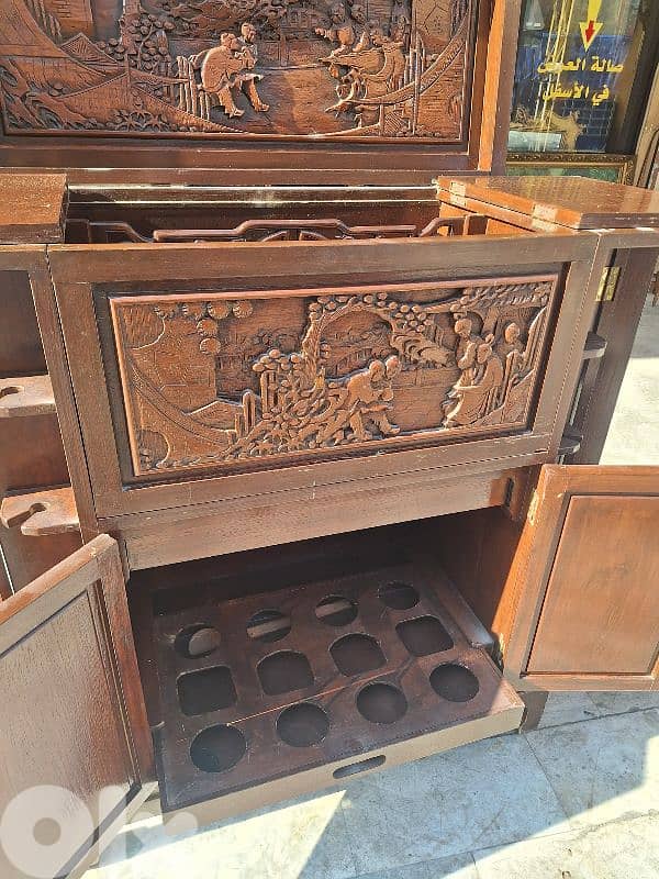 بار انتيك رائع جدا حفر يدوي مميز خارق النظافة من الروائع خشب مسيف صافي 3