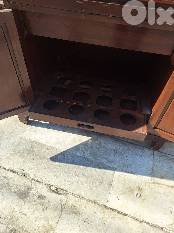 بار انتيك رائع جدا حفر يدوي مميز خارق النظافة من الروائع خشب مسيف صافي 4