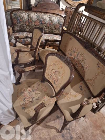 طقم صالون لويساز فرنسي قماش اوبيسون حياكة يد رائع جدا