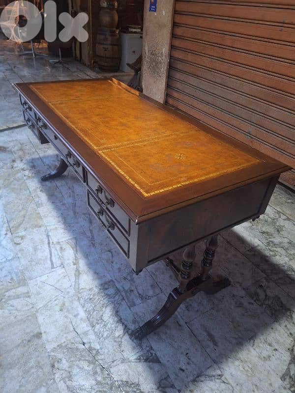 مكتب ريجنسي انجليزي قديم وجه جلد طبيعي خشب جوز خارق النظافة مميز 1