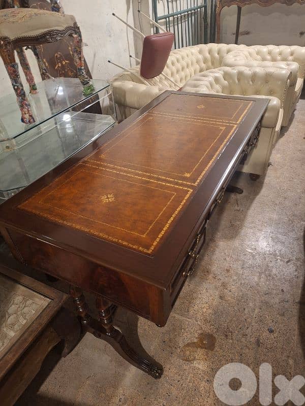 مكتب ريجنسي انجليزي قديم وجه جلد طبيعي خشب جوز خارق النظافة مميز 6