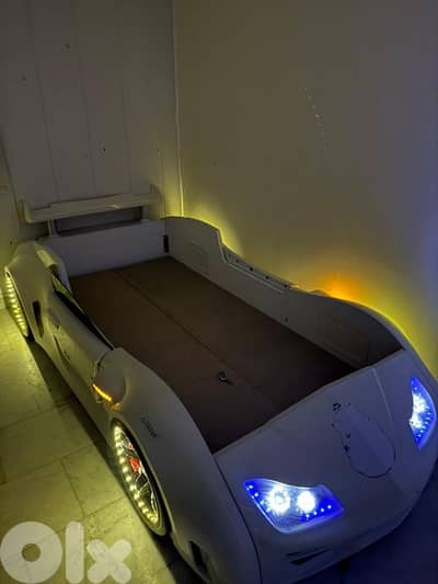 تخت سيارة استقبال