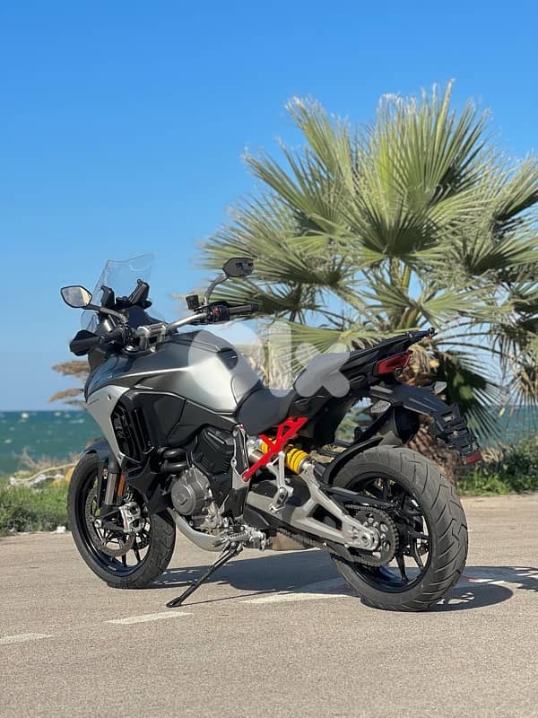 Multistrada V4S 3