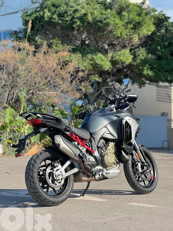 Multistrada V4S 6