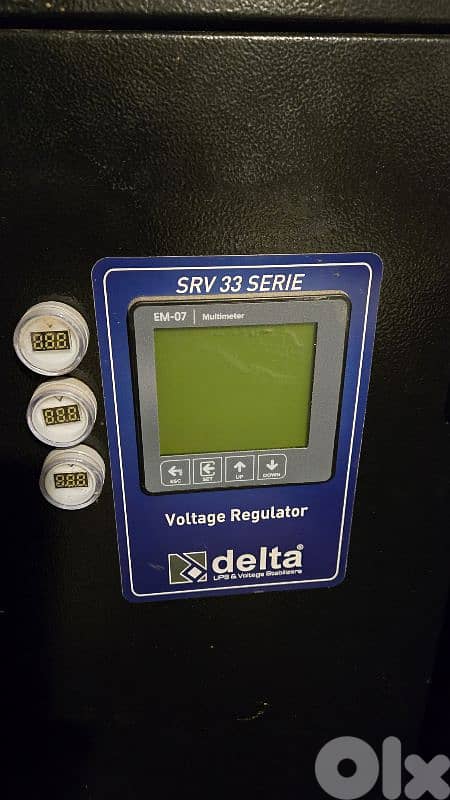 منظم كهرباء عدد 2 مستعملين 6 اشهر بسعر مغري 2