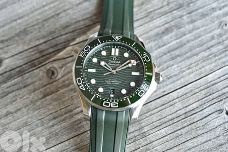Omega seamaster Green