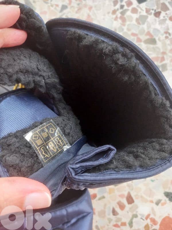 شوز وبنطلون للتلج قياس 38 1