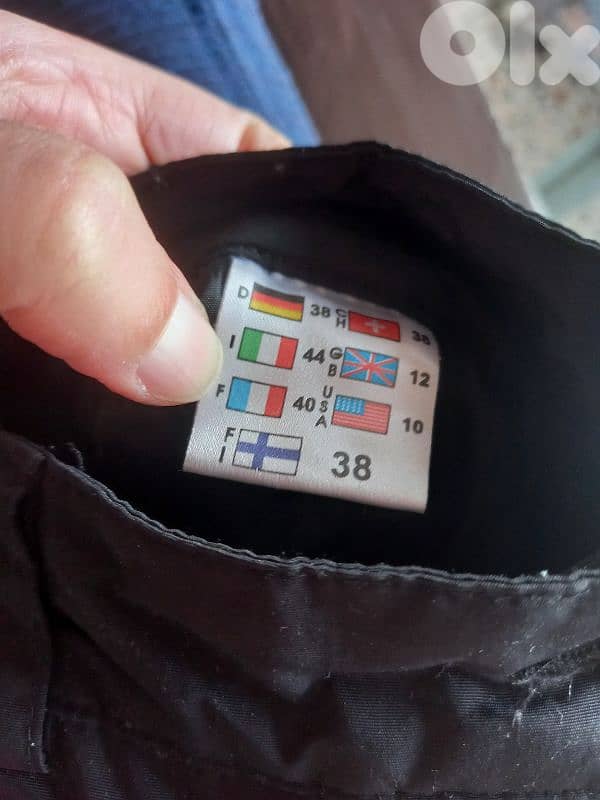 شوز وبنطلون للتلج قياس 38 3