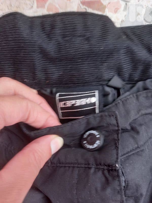 شوز وبنطلون للتلج قياس 38 6