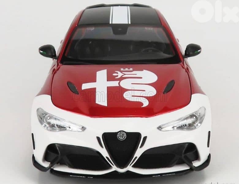 Alfa Romeo Giulia GT-AM 2020 diecast car model 1;18 8