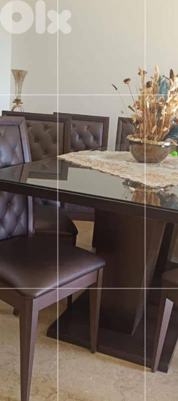 dining room+8 chairs + dressoire