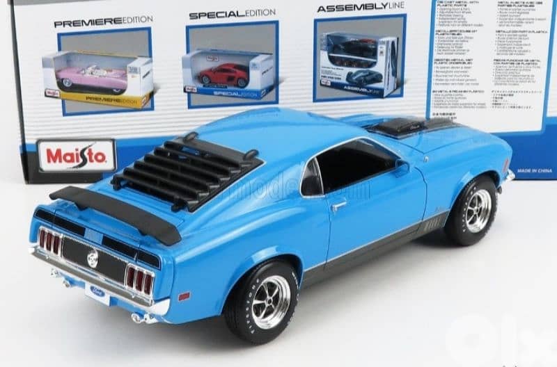 Ford Mustang Mach 1 (1970) diecast car model 1;18 4