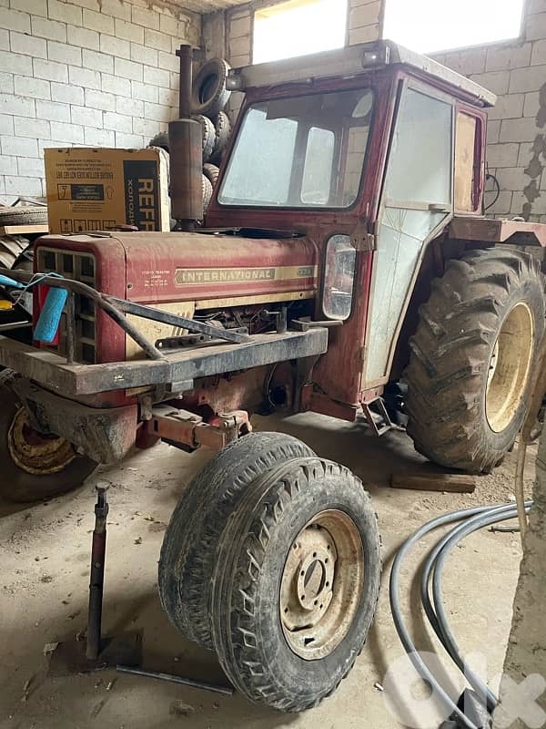 تركتور زراعي جرار انترناشونال 1