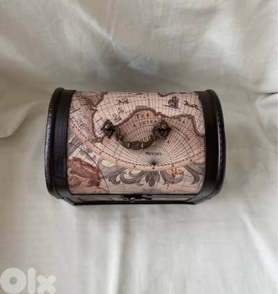 vintage map box