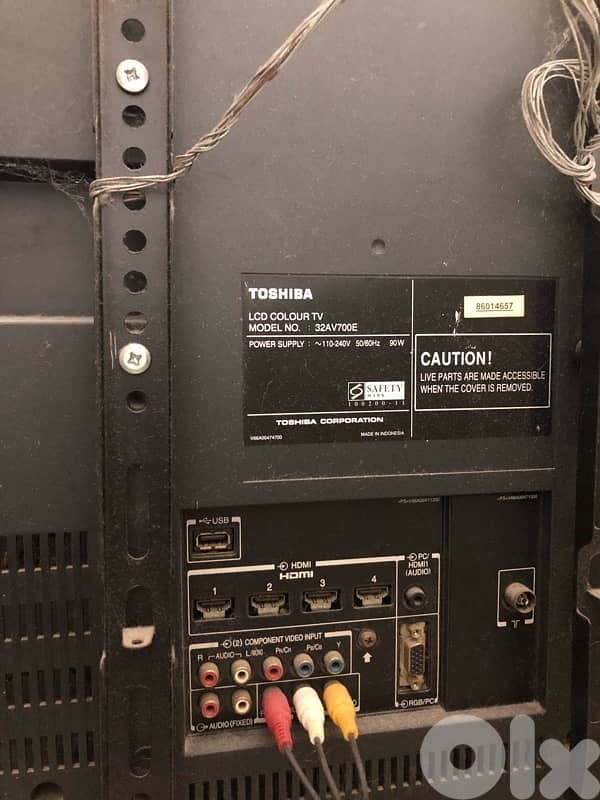 tv toshiba 2