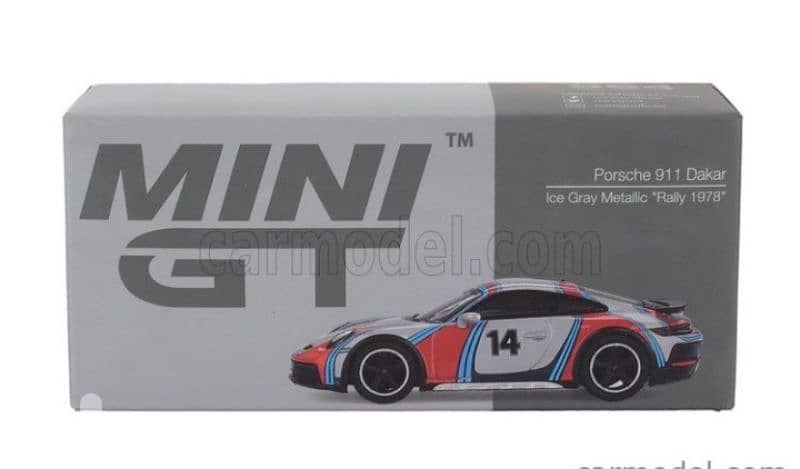 Porsche 911 Dakar diecast car model 1;64 3
