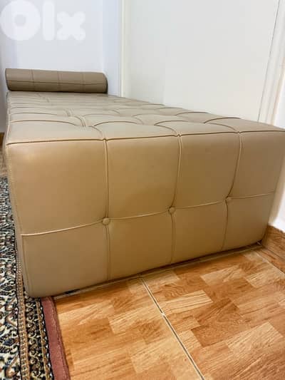 Elegant Italian Porada Sofa – Like New!