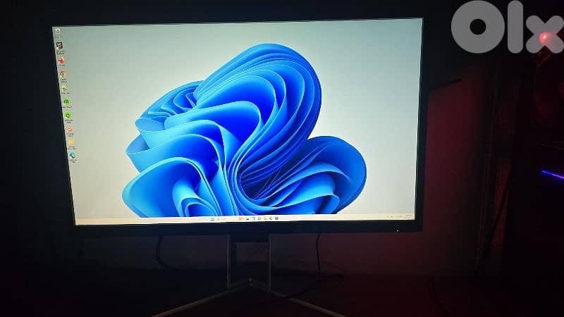 PC: rtx 3070, i7, 16 ram 4