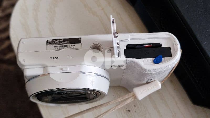 Samsung WB800F digital camera 4