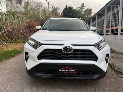 Toyota Rav 4 LE Model 2021 super clean!!! 15300 miles