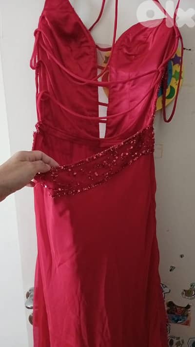 فستانين سهرة