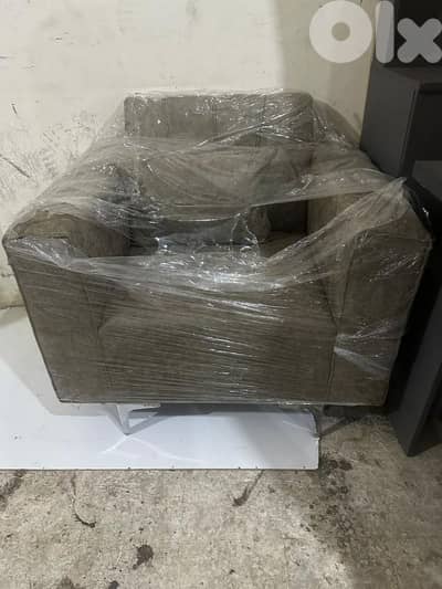 كنباية صغيرة عدد اتنين جديد شغل توصاية كتير مرتبين قماش شمواه تركي