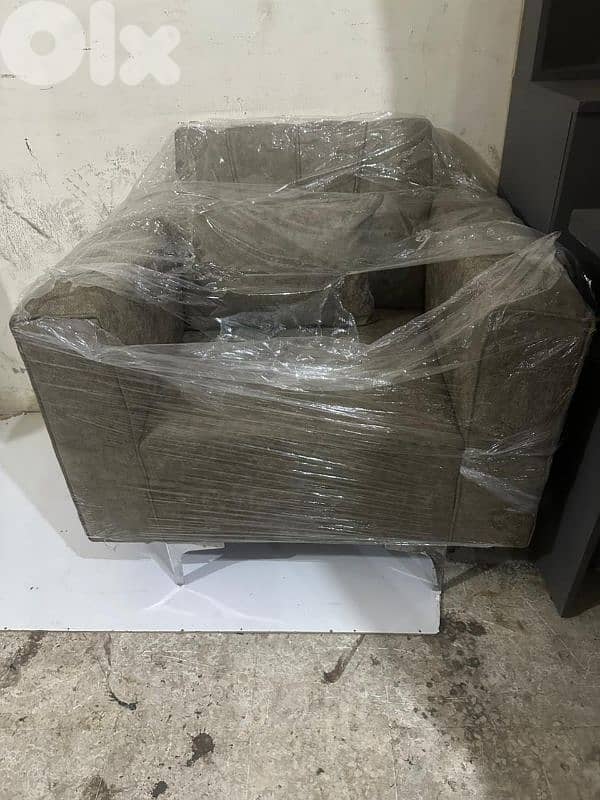 كنباية صغيرة عدد اتنين جديد شغل توصاية كتير مرتبين قماش شمواه تركي 1