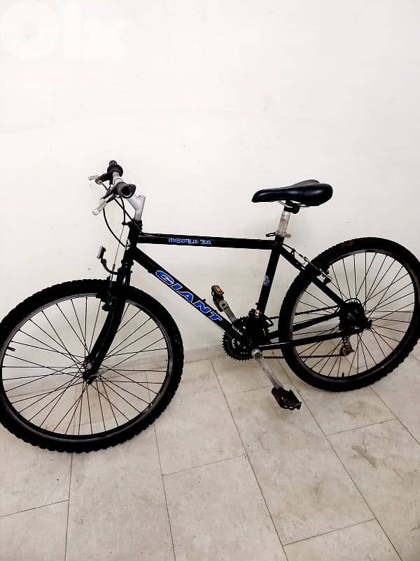 بسكليت Giant usa 4