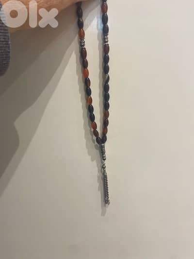 مسبحة عقيق يمني مع شرابك فضة