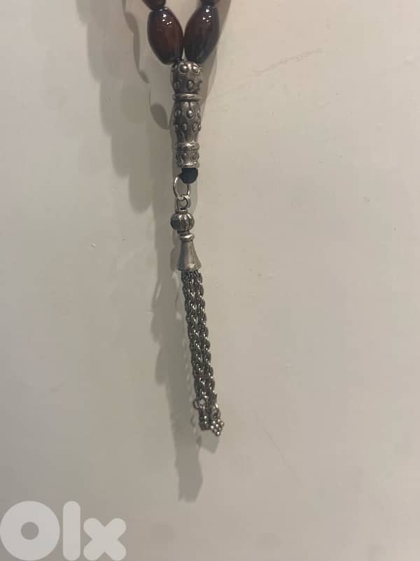 مسبحة عقيق يمني مع شرابة فضة 2