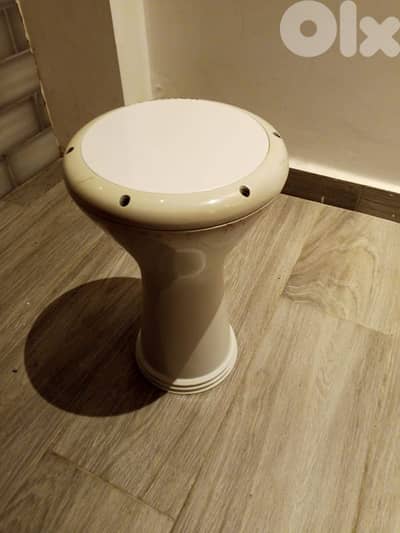 White darbuka