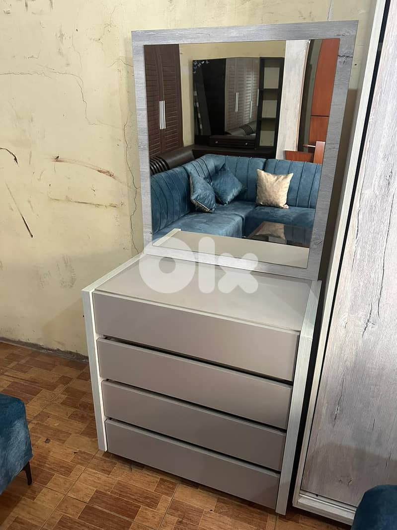 اوضة نوم طابقين سحاب مودرن شبه جديدة 3
