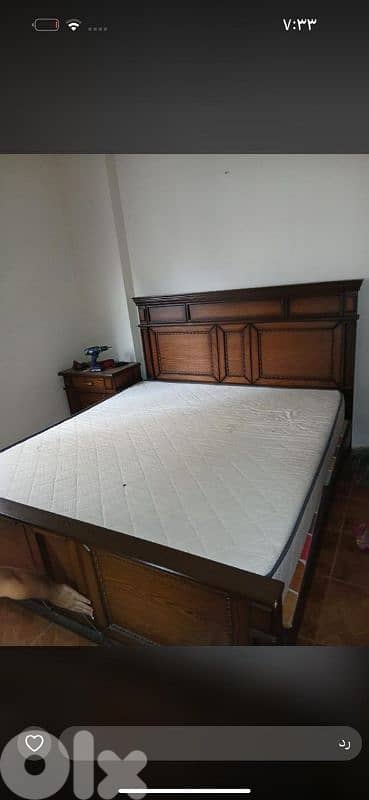 اوضة نوم ملكية خشب زان ولاتي ملبسة قشرة سنديان شبه جديدة 1