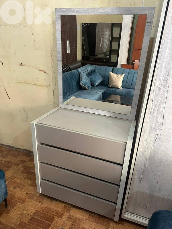 اوضة نوم مودرن تركي طابقين سحاب شبه جديدة 7