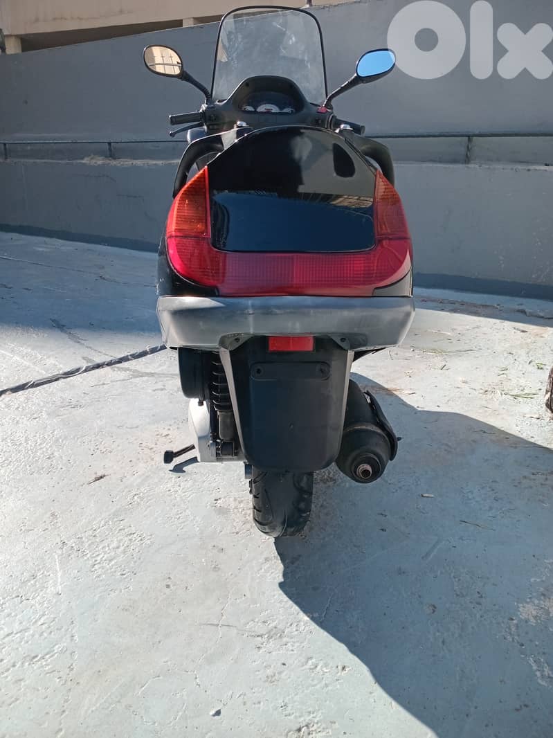 Honda foresight 250cc حالة وكالة 1