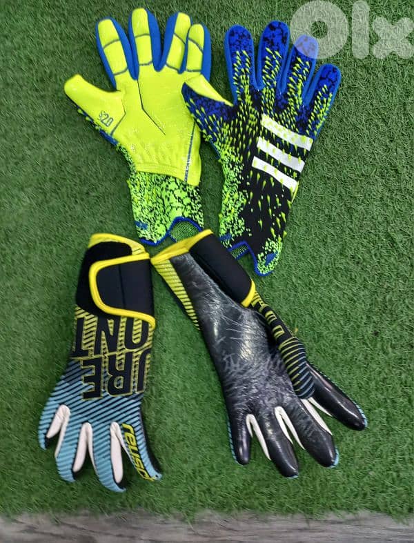 football shoes and gloves original كفوف حارس مرمى فوتبول 4