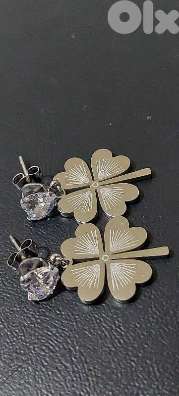 Jewellery (Necklaces, Bracelets,  Earrings) 16